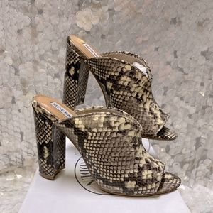 New Steve Madden Vista Snakeskin Heels 4" heels Sz 6 mules. Never worn.